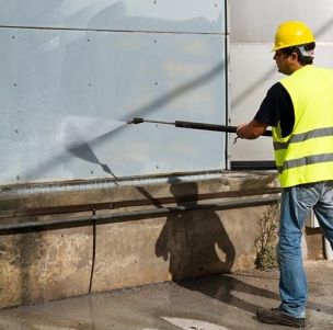 APARTMENT BUILDING AND CONDO EXTERIOR CLEANING